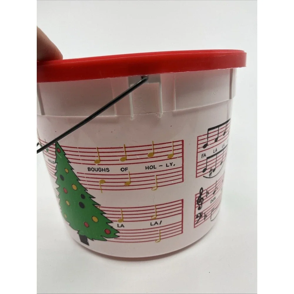 Vtg Christmas‎ Shamrock Bucket Pail Music Sheet Caroler Tree Wreath 6.5
